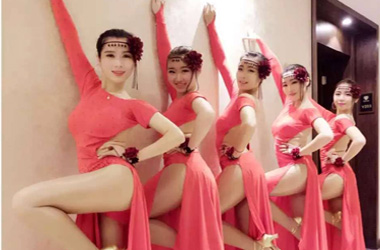 俏花旦、雜技、民間雜耍、糖畫面塑